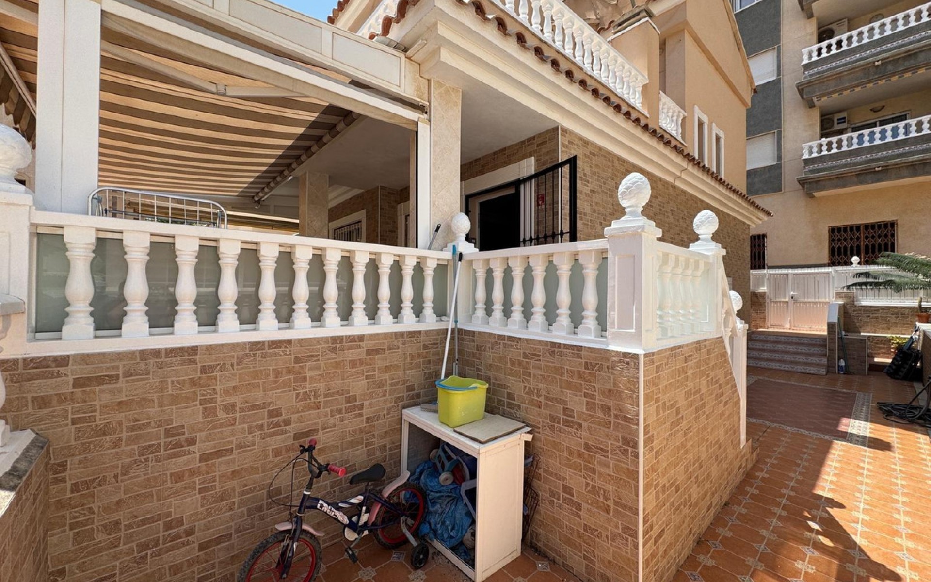 Resale - Villa - Guardamar Del Segura - Guardamar del Segura Centro