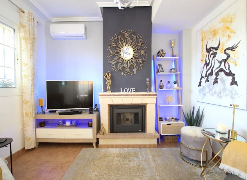 Resale - Villa - Guardamar Del Segura - Guardamar del Segura Centro