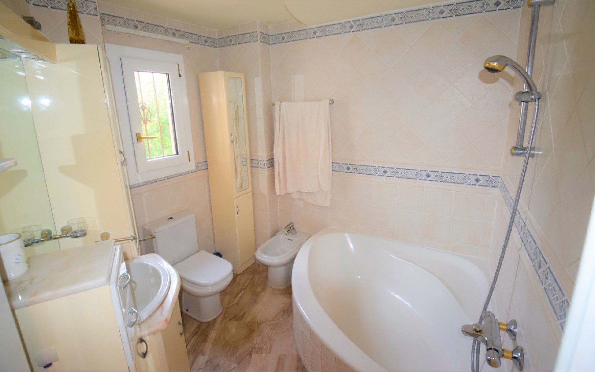 Resale - Villa - Guardamar Del Segura - Guardamar del Segura Centro