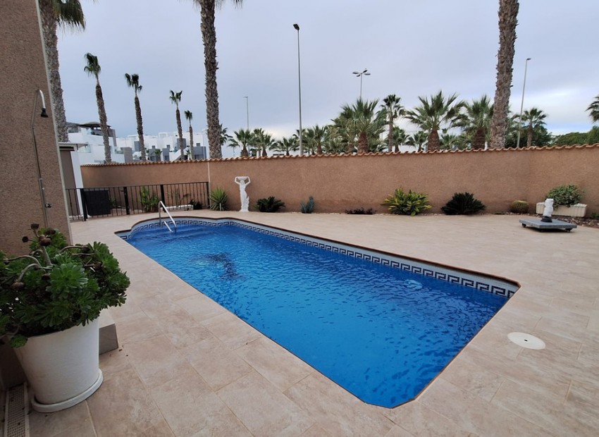 Resale - Villa - Guardamar Del Segura - Guardamar del Segura Centro