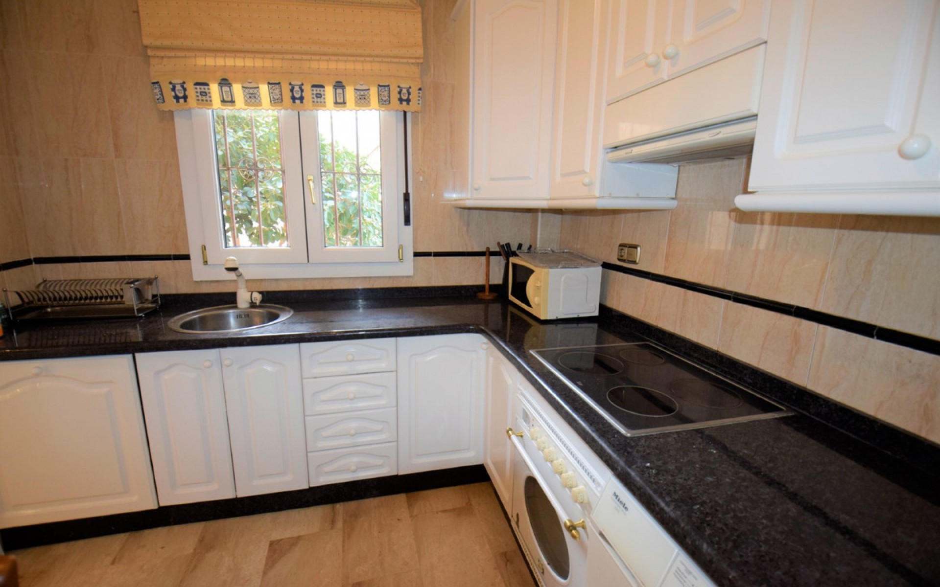 Resale - Villa - Guardamar Del Segura - Guardamar del Segura Centro