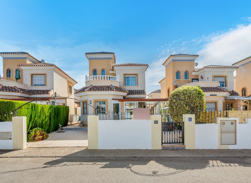 Resale - Villa - Guardamar Del Segura - Guardamar del Segura Centro