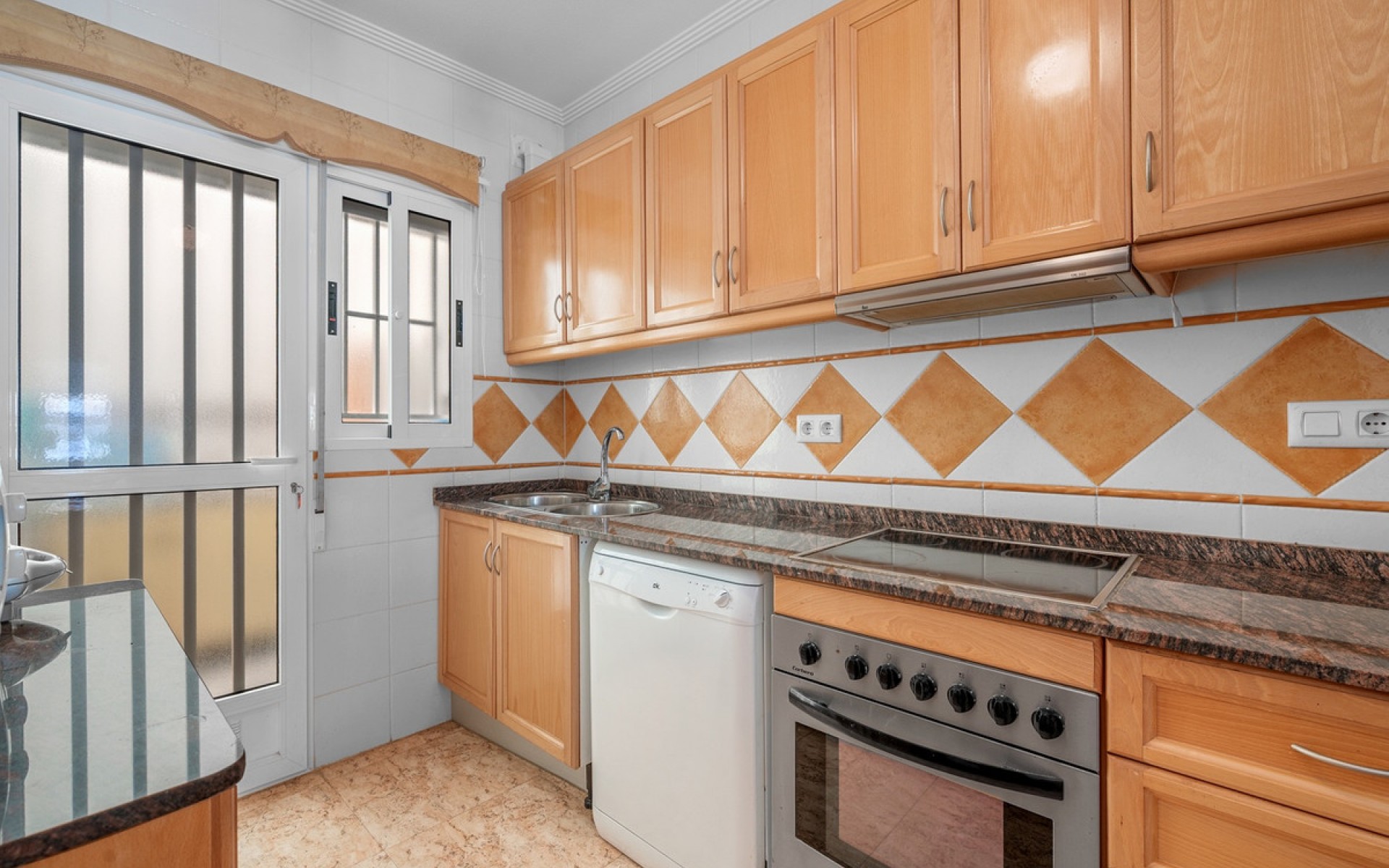 Resale - Villa - Guardamar Del Segura - Guardamar del Segura Centro
