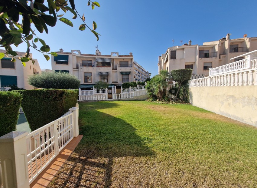 Resale - Villa - Guardamar Del Segura - Guardamar del Segura