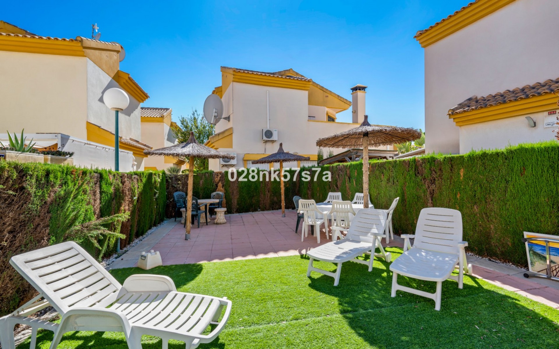 Resale - Villa - Guardamar Del Segura - Urbanización El Raso