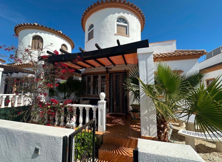 Resale - Villa - Guardamar Del Segura - Urbanización El Raso