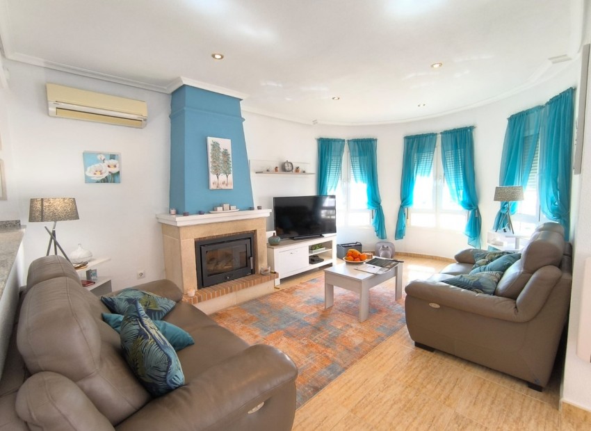 Resale - Villa - Guardamar Del Segura - Urbanización El Raso