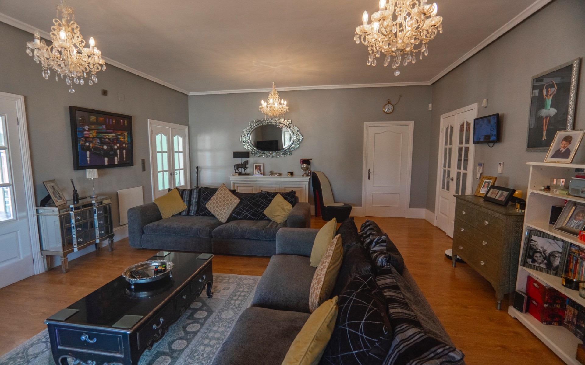 Resale - Villa - Heredades - Heradades