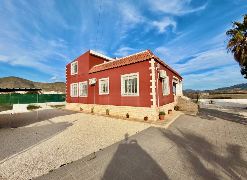 Resale - Villa - Hondon De Los Frailes - Hondon de los Frailes