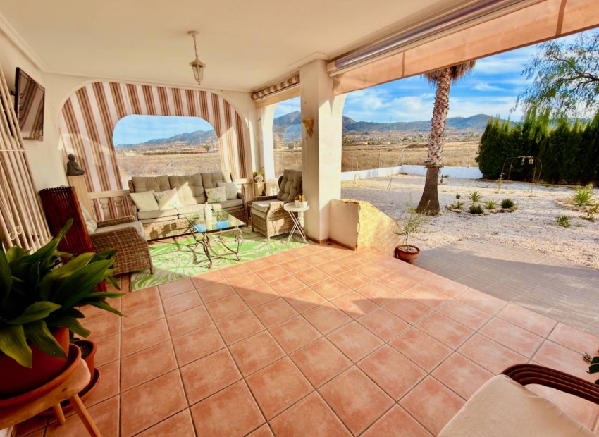 Resale - Villa - Hondon De Los Frailes - Hondon de los Frailes