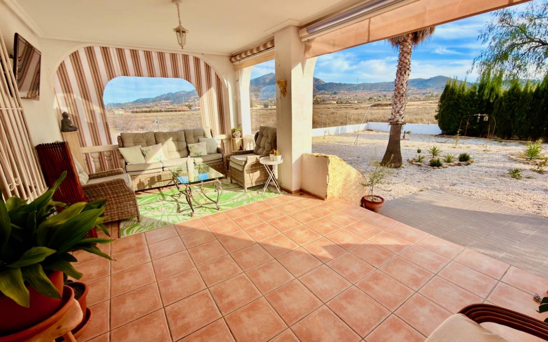 Resale - Villa - Hondon De Los Frailes - Hondon de los Frailes