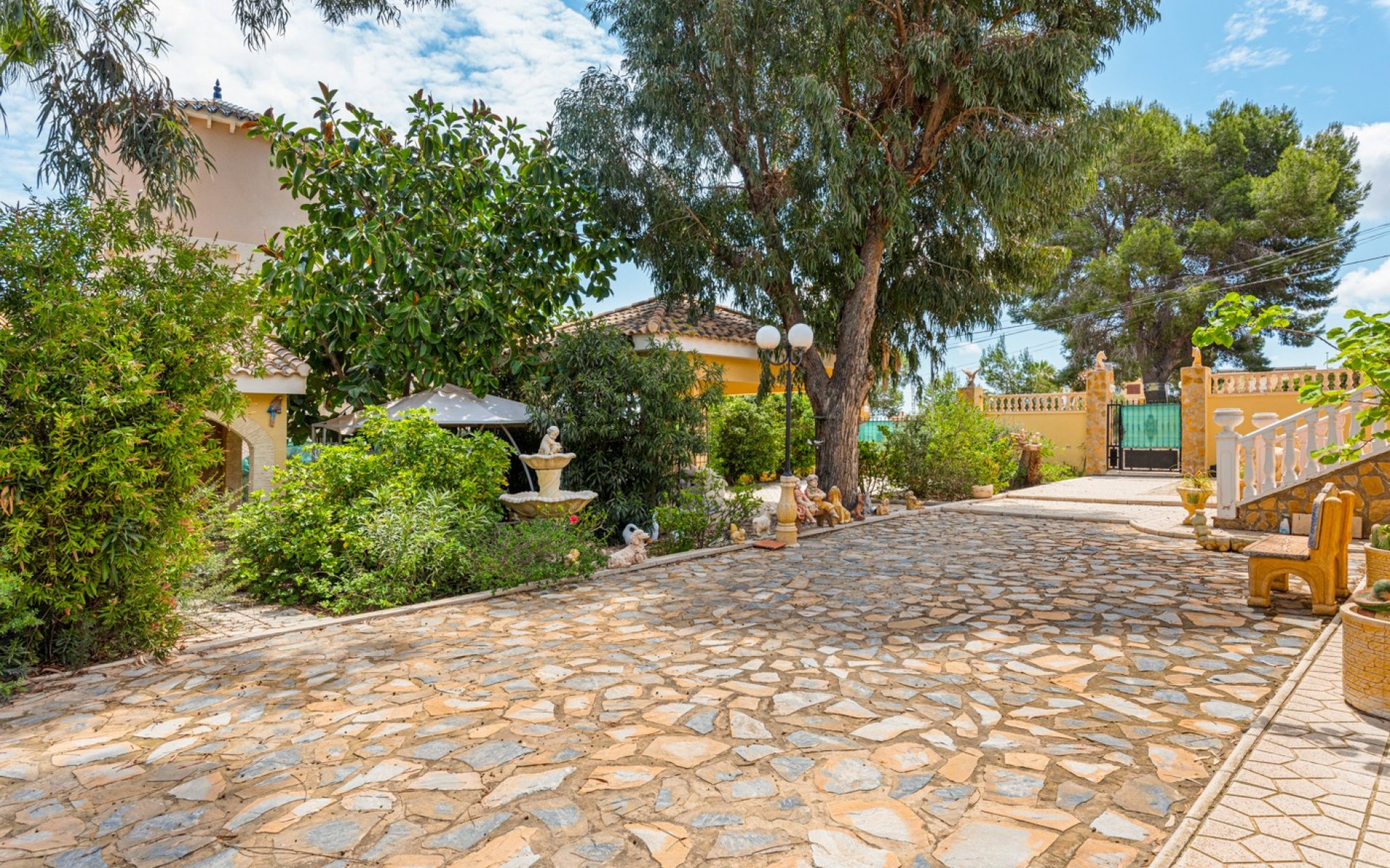 Resale - Villa - Jacarilla