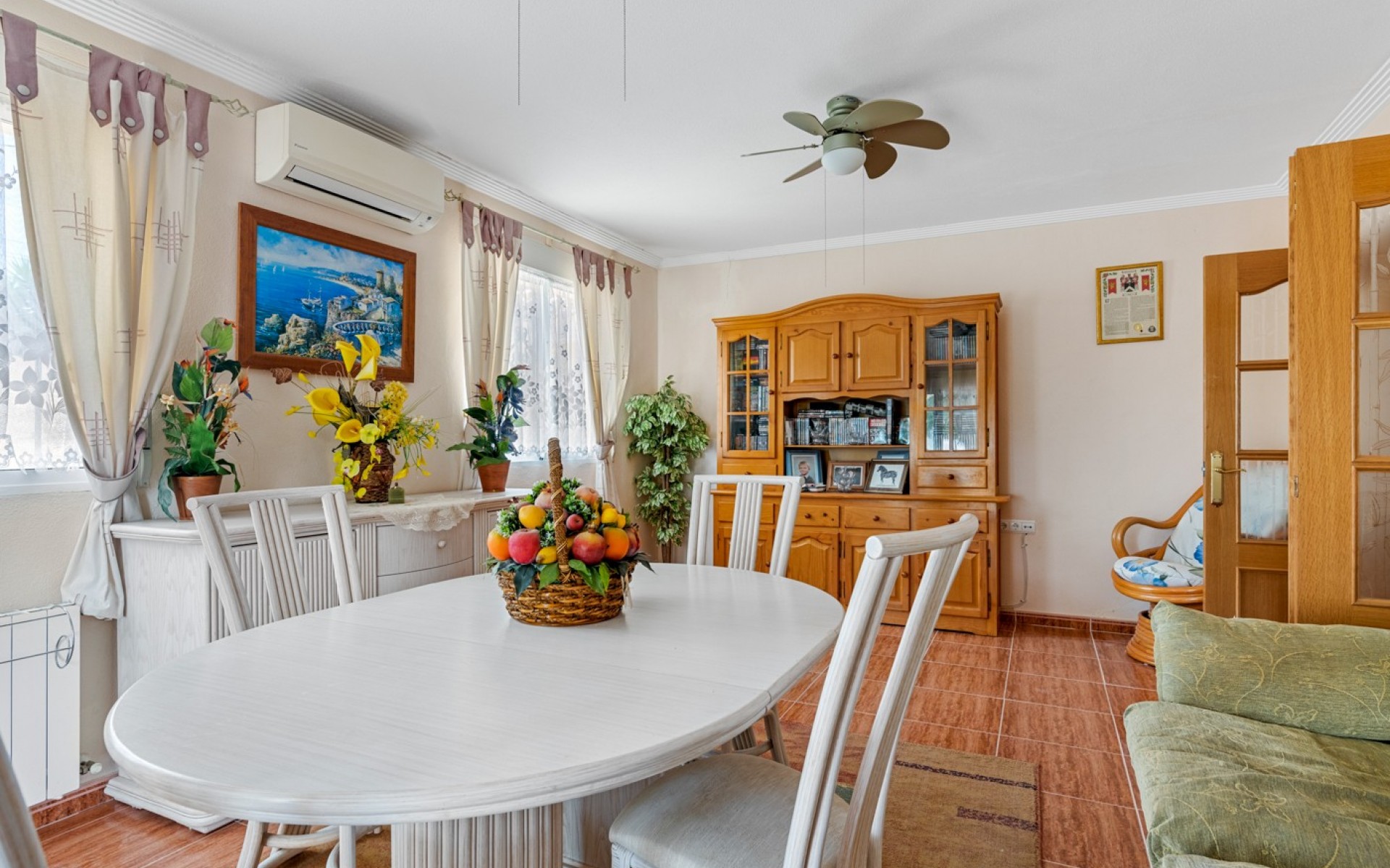 Resale - Villa - Jacarilla