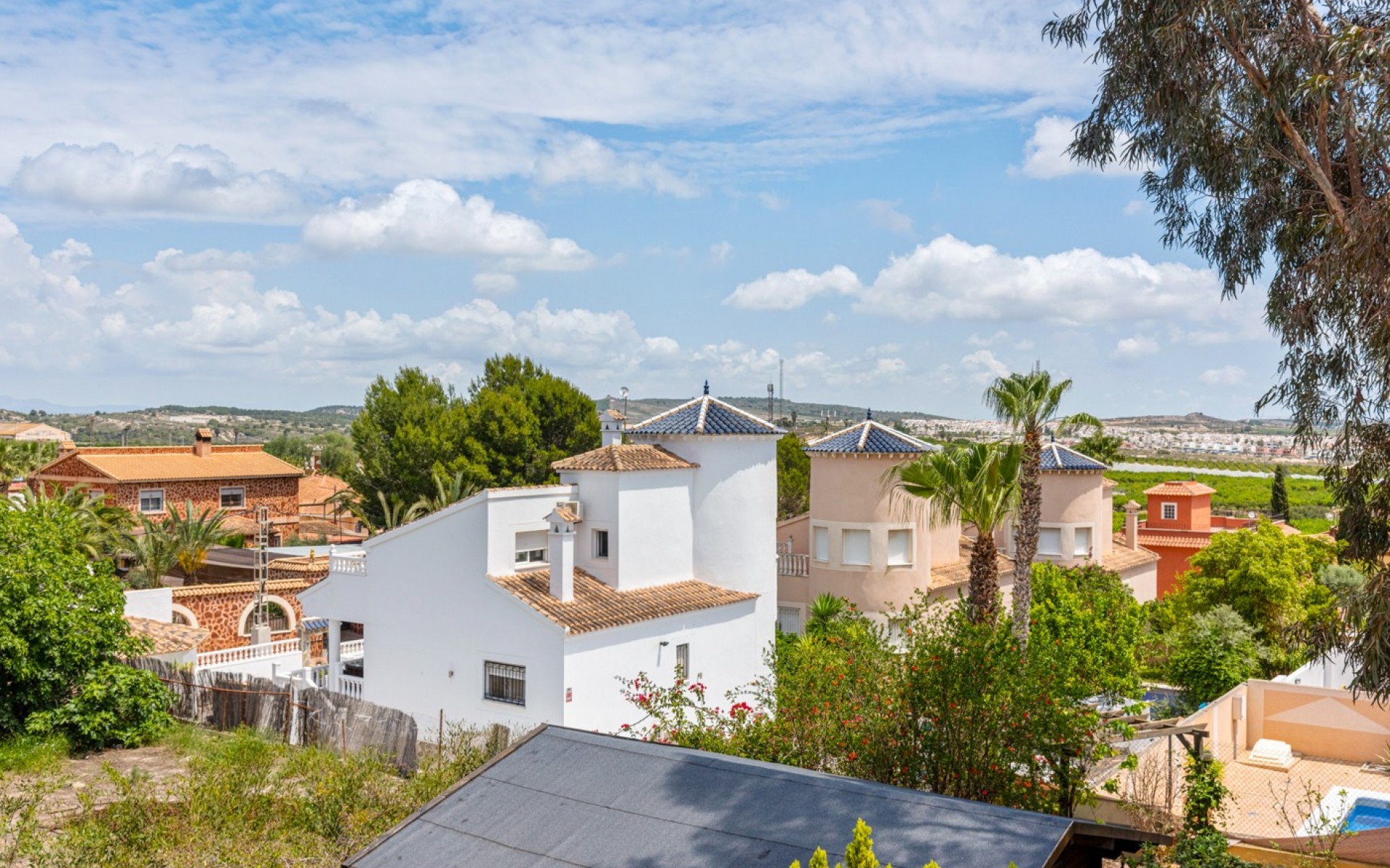 Resale - Villa - Jacarilla