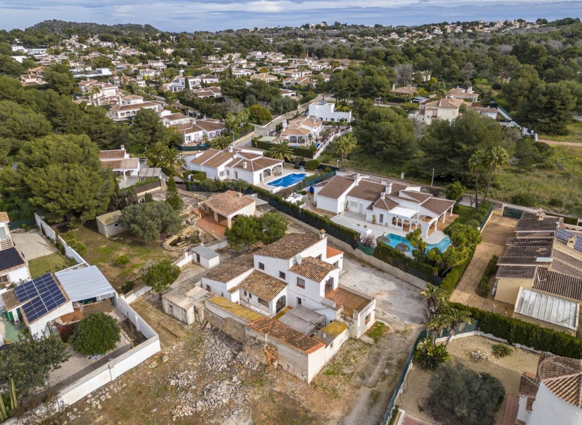 Resale - Villa - Javea