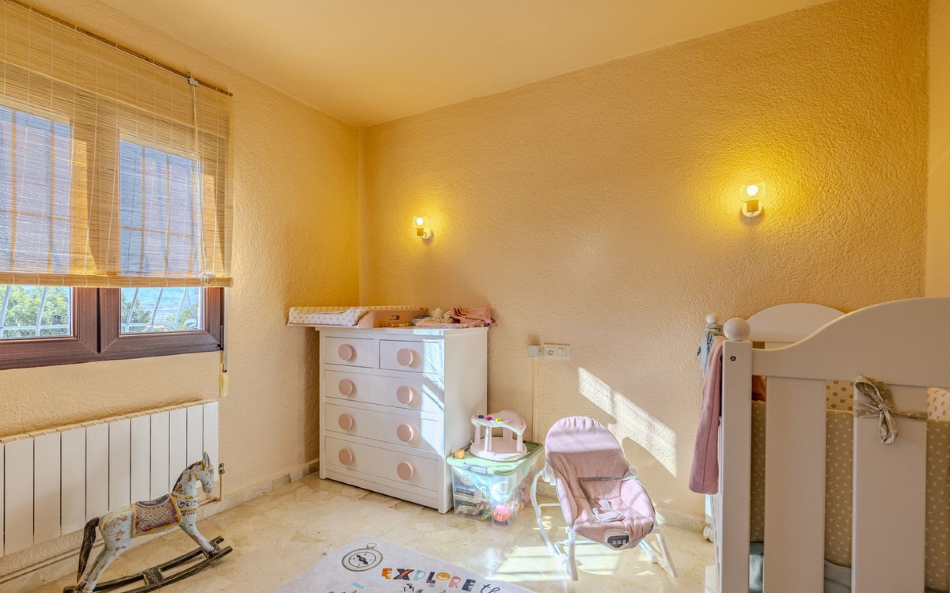 Resale - Villa - Javea