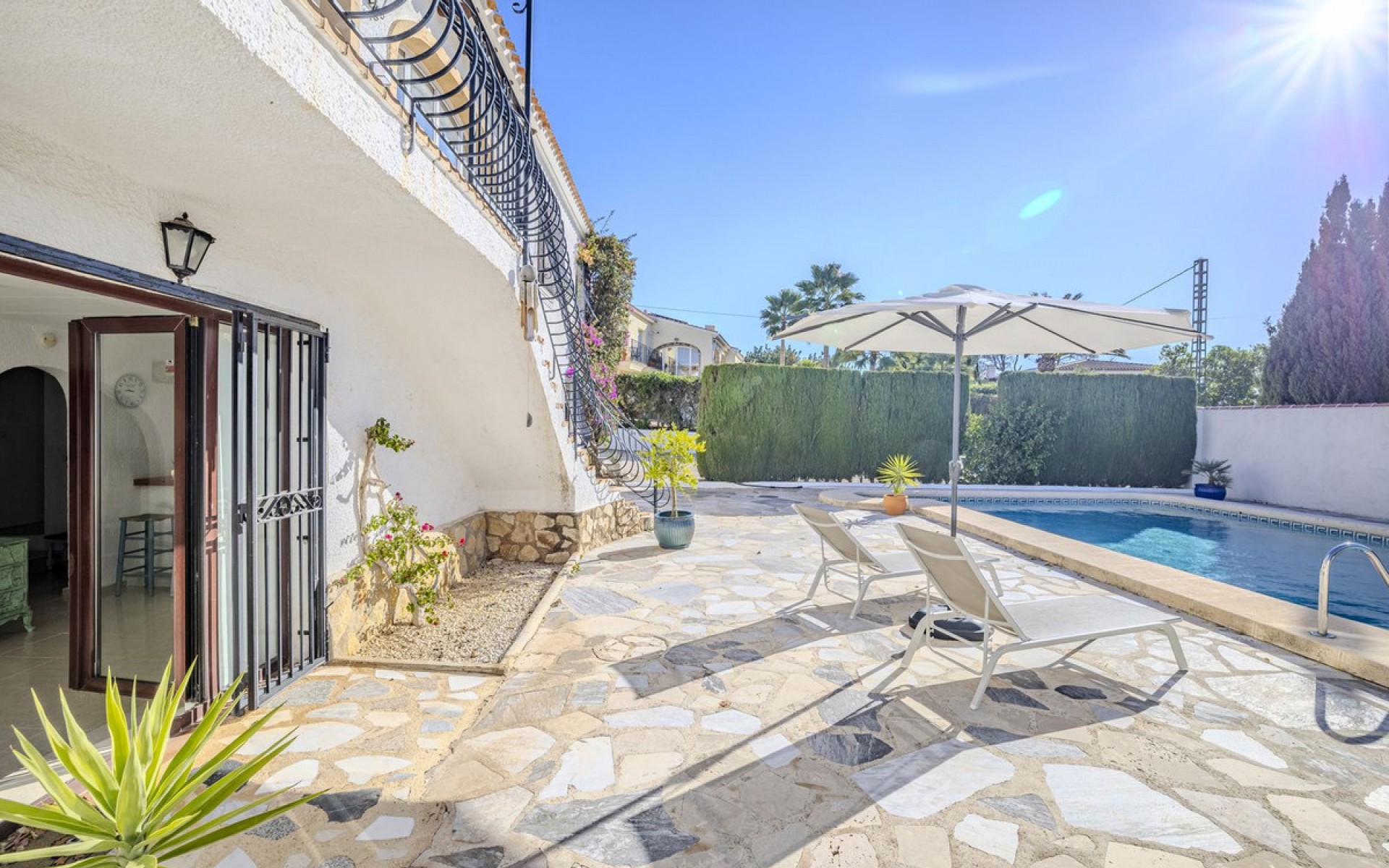 Resale - Villa - Javea