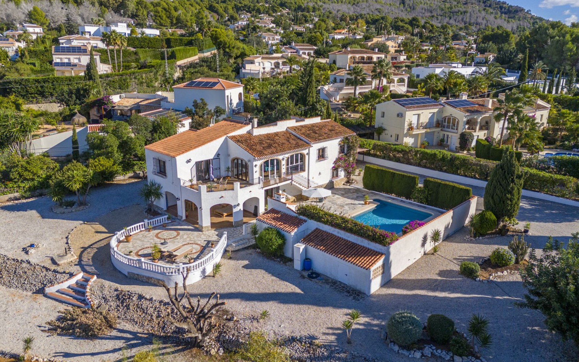 Resale - Villa - Javea