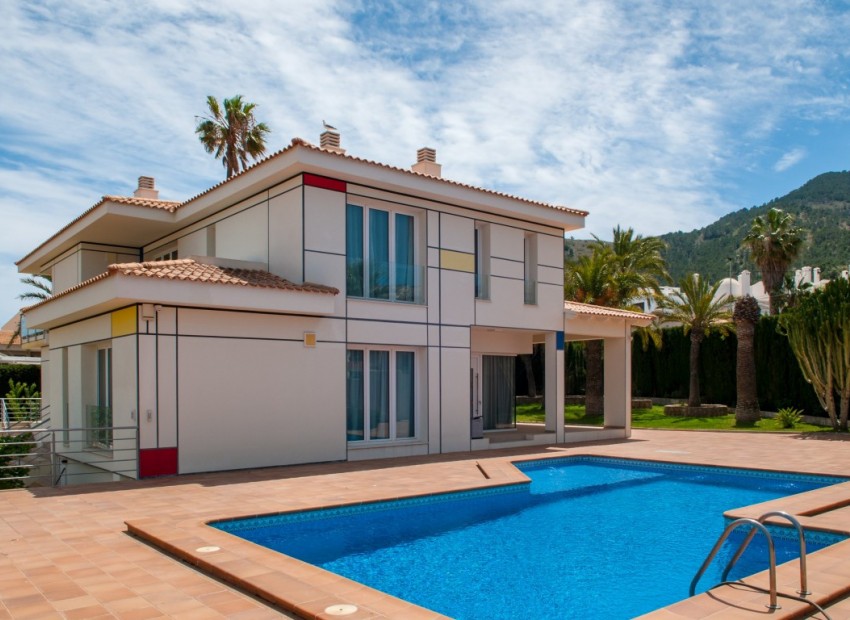Resale - Villa - l'Alfas del Pi - Albir