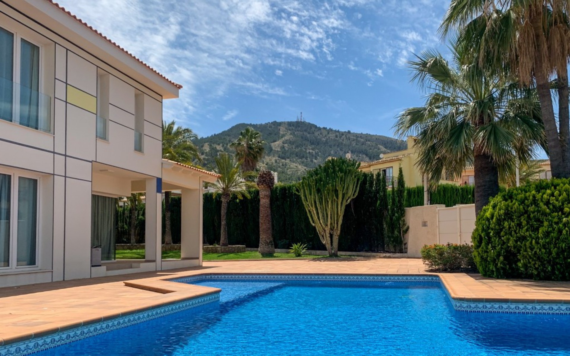 Resale - Villa - l'Alfas del Pi - Albir