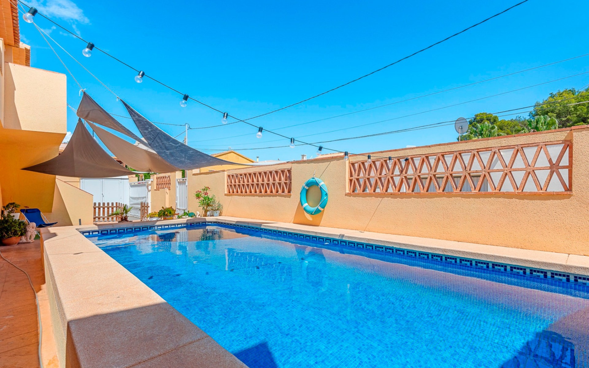 Resale - Villa - l'Alfas del Pi - L'Alfás del Pi Centro