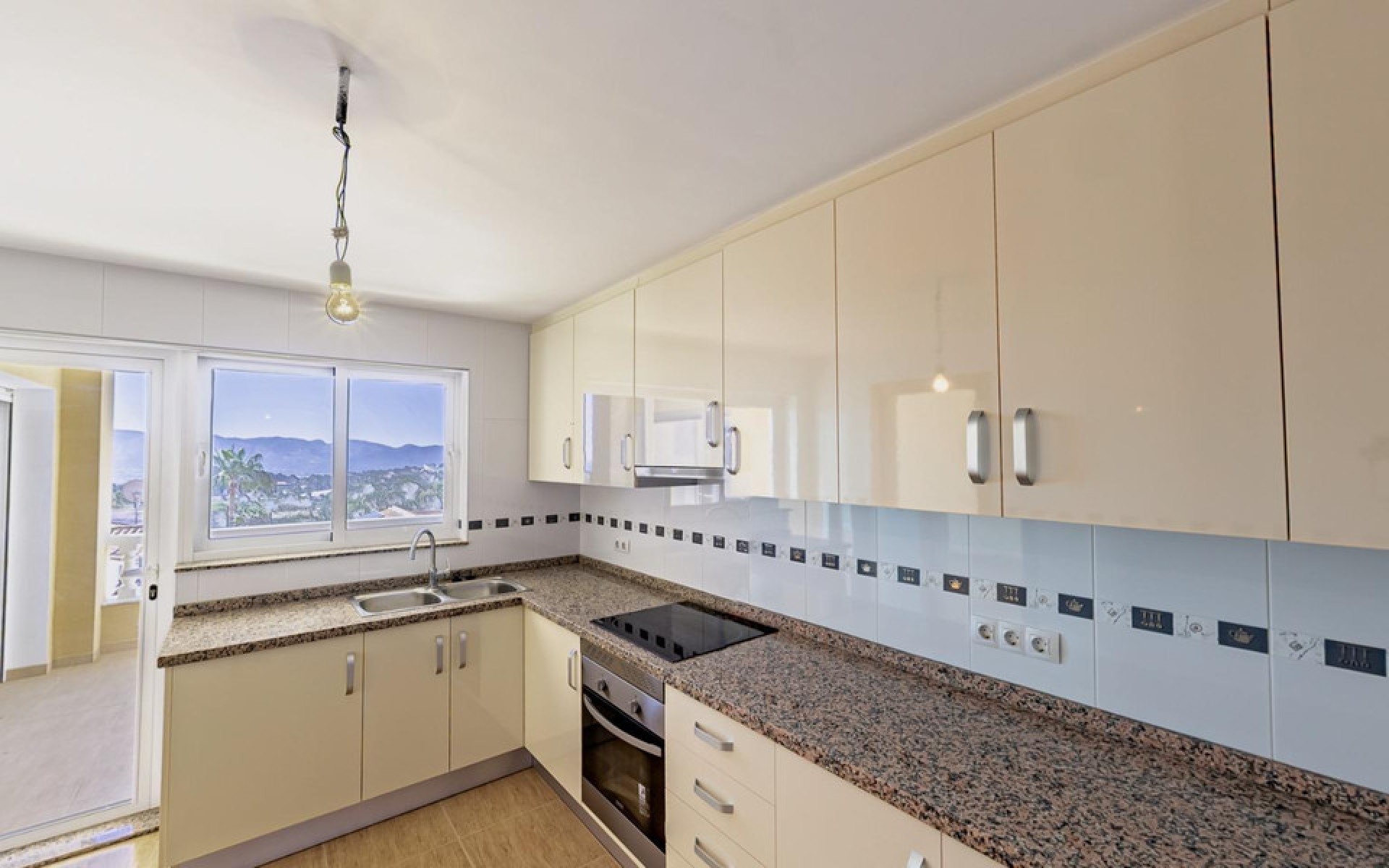 Resale - Villa - l'Alfas del Pi - L'Alfás del Pi Centro