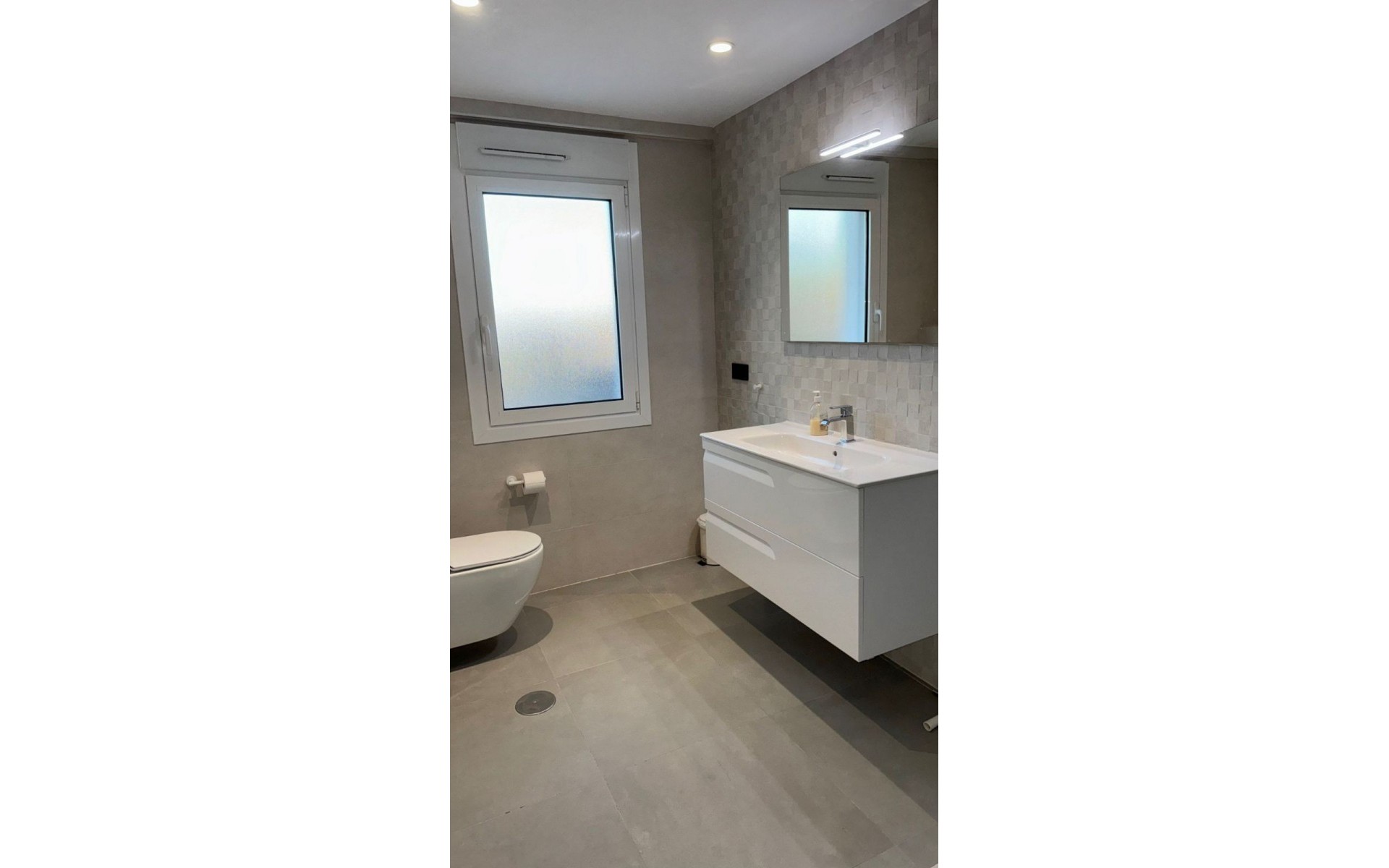 Resale - Villa - l'Alfas del Pi - L'Alfás del Pi Centro