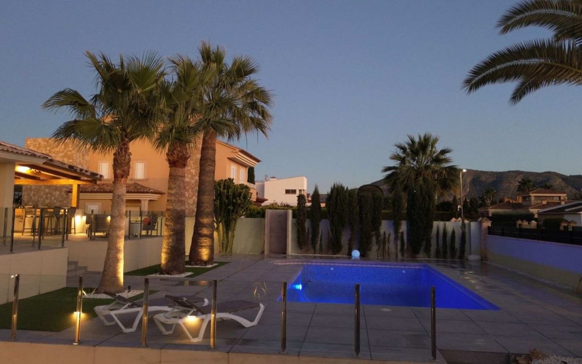 Resale - Villa - l'Alfas del Pi - L'Alfás del Pi Centro