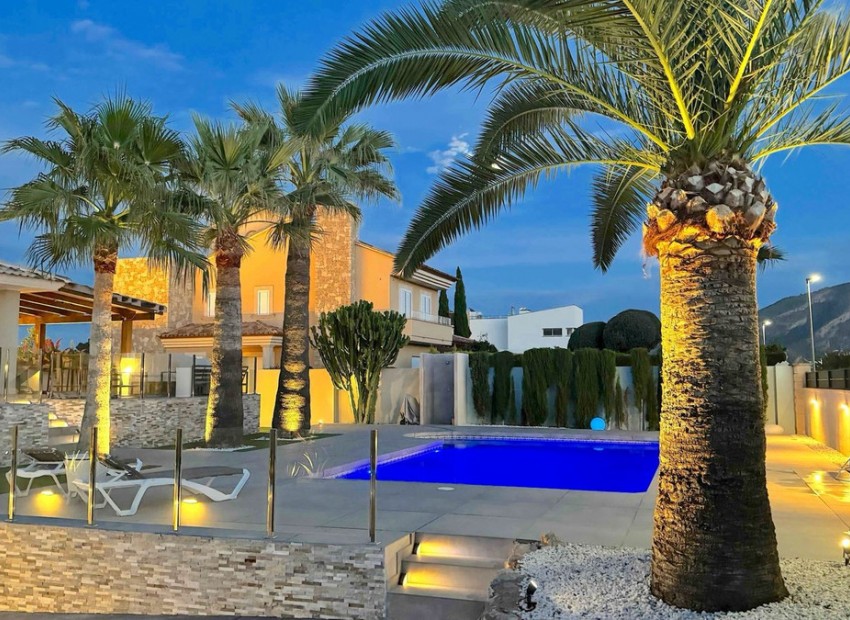 Resale - Villa - l'Alfas del Pi - L'Alfás del Pi Centro