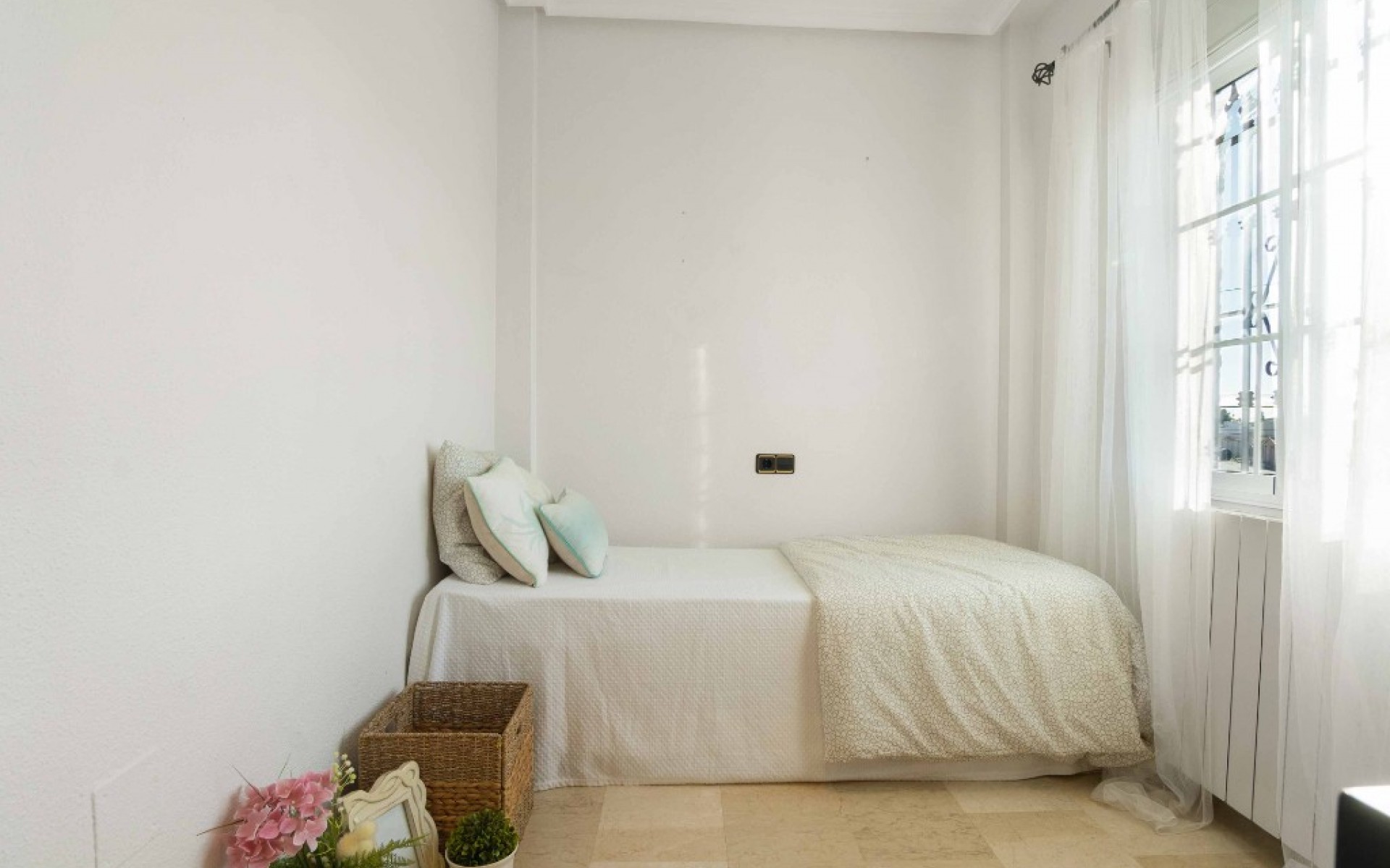 Resale - Villa - La Florida