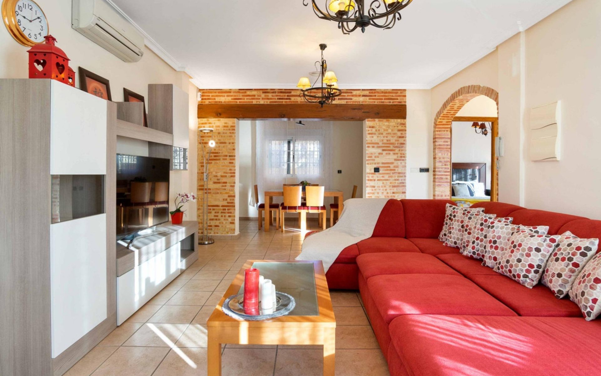 Resale - Villa - La Florida