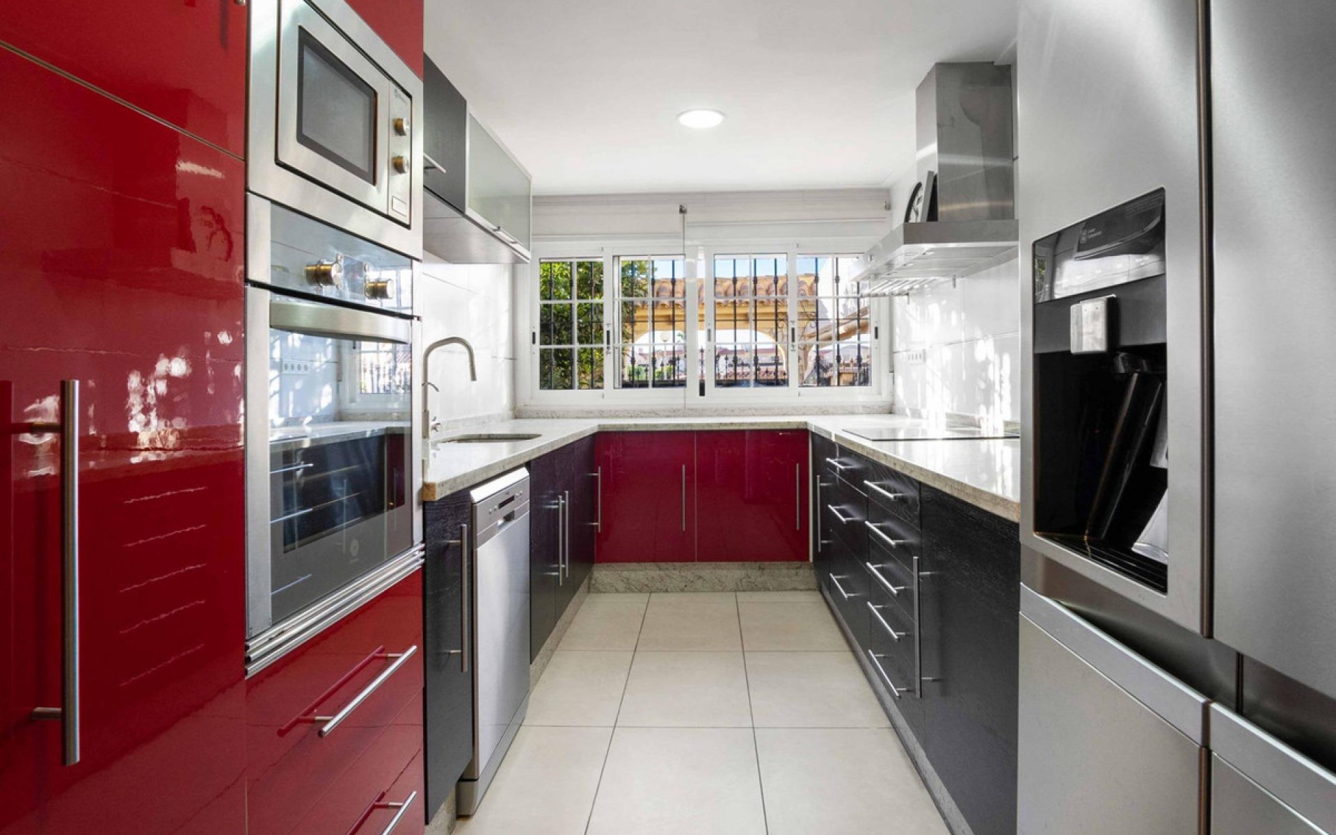 Resale - Villa - La Florida