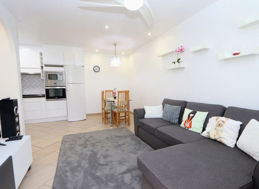 Resale - Villa - La Florida