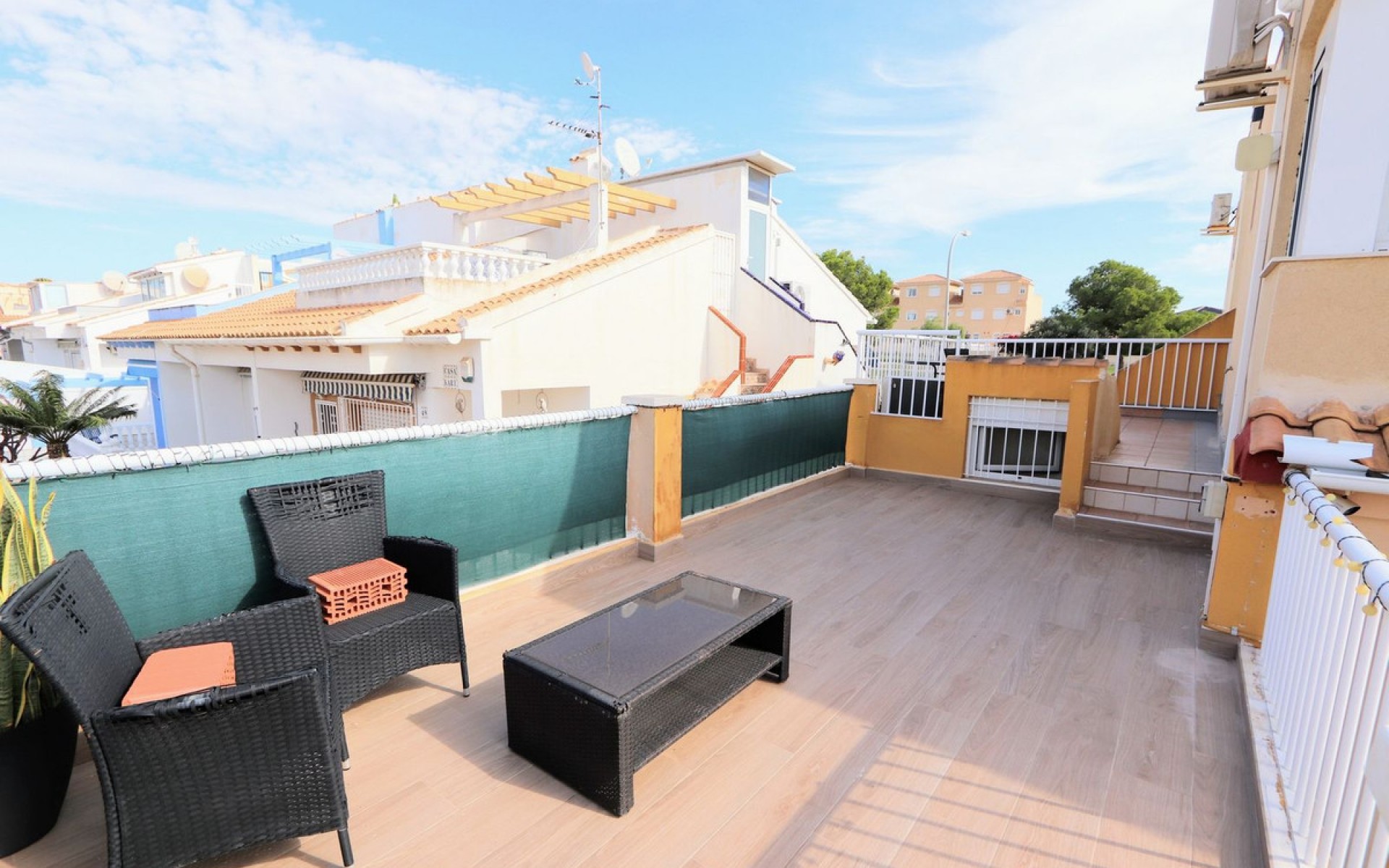Resale - Villa - La Florida