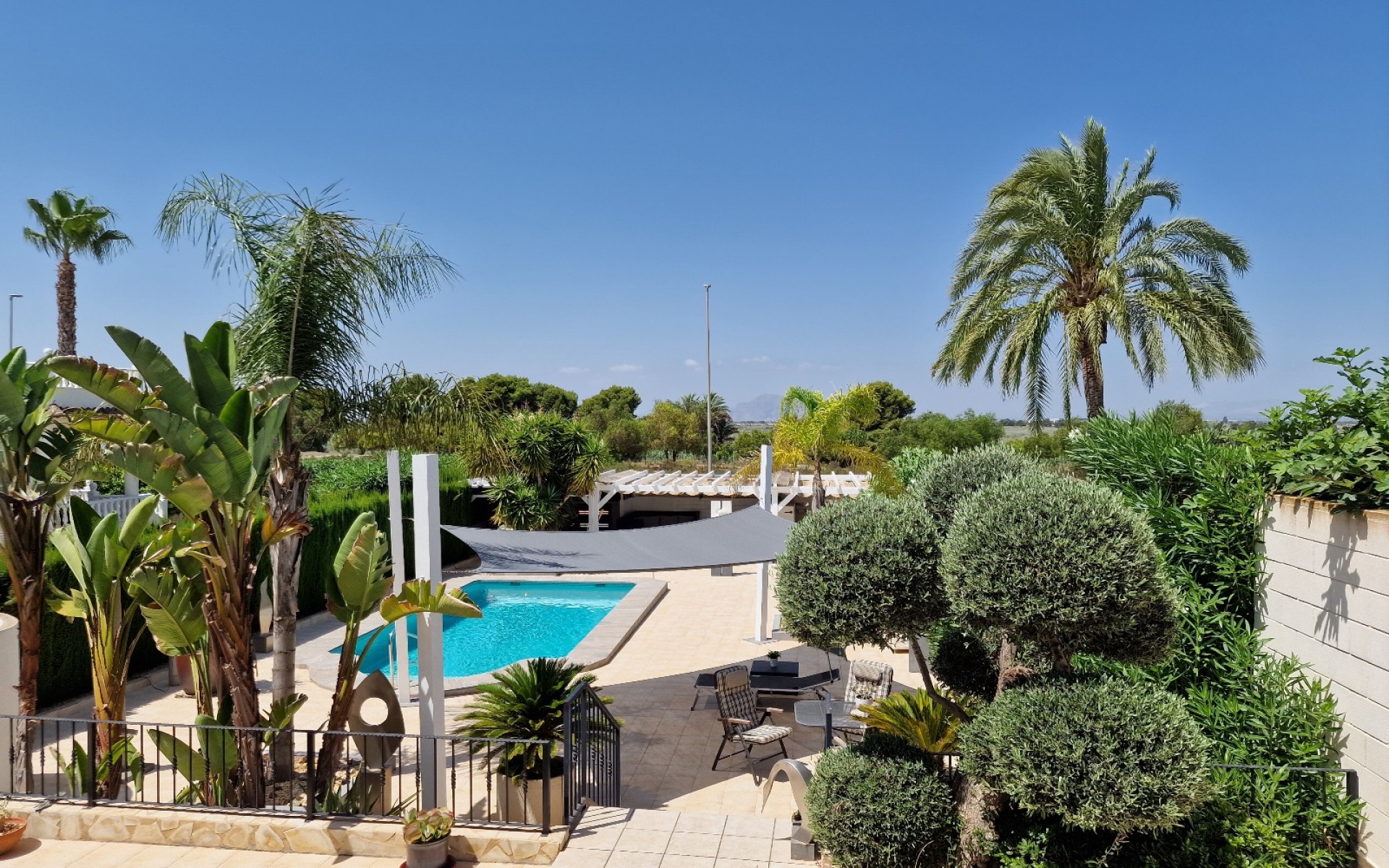 Resale - Villa - La Marina