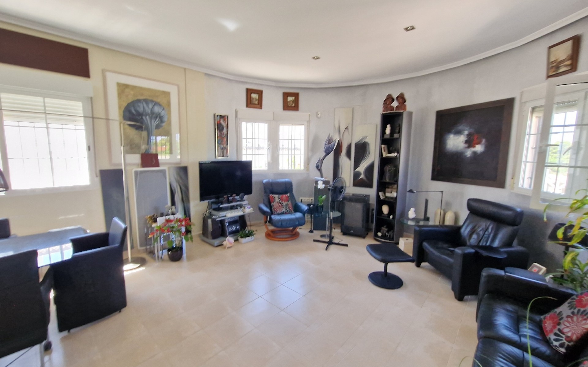 Resale - Villa - La Marina