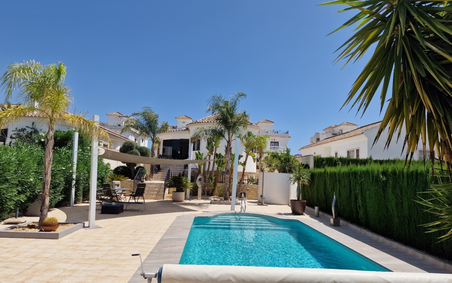 Resale - Villa - La Marina