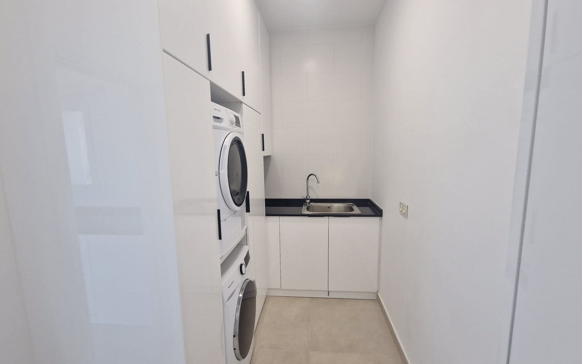 Resale - Villa - La Marina