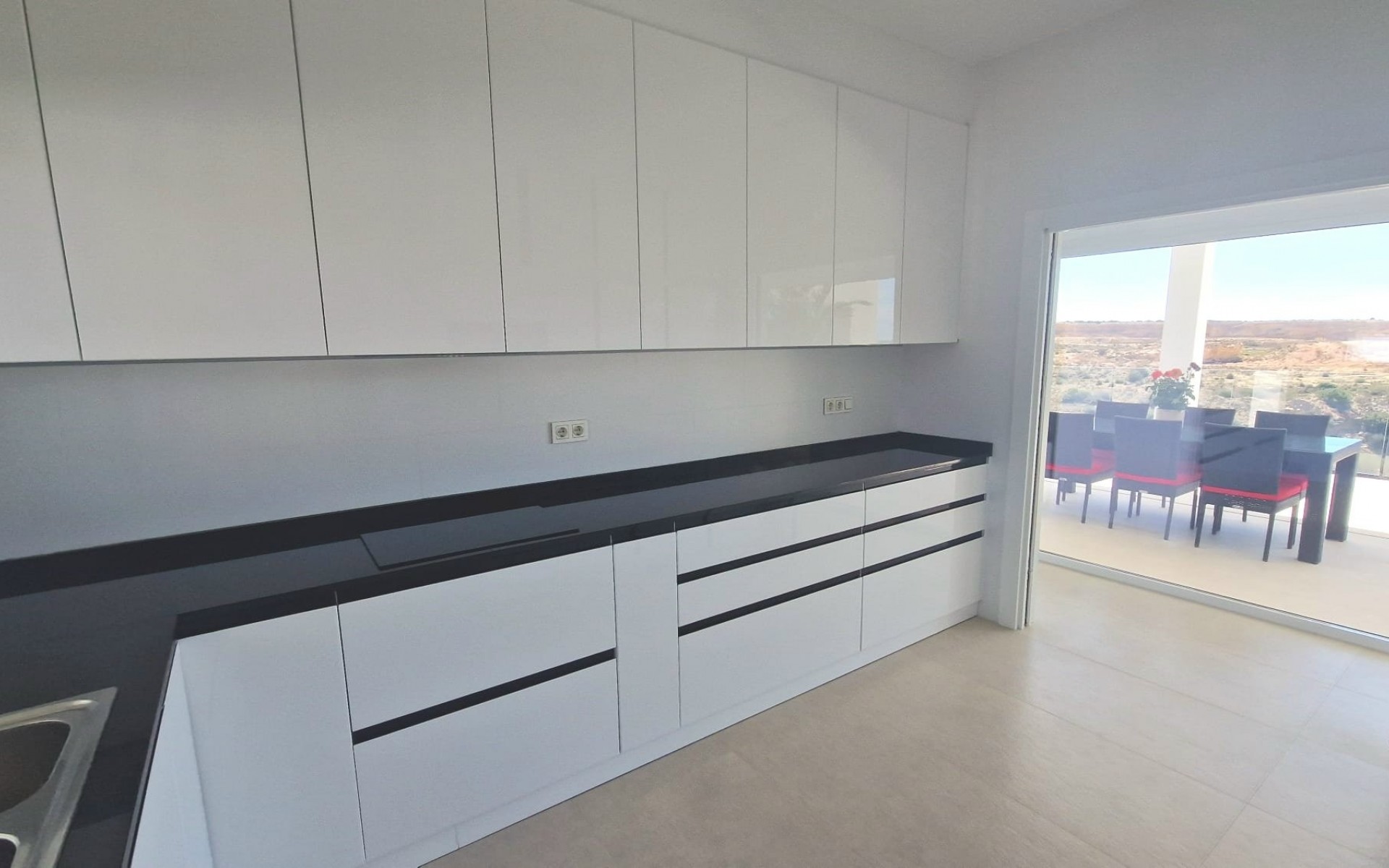 Resale - Villa - La Marina