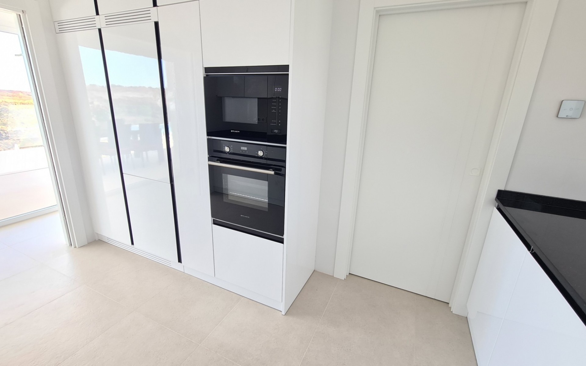 Resale - Villa - La Marina