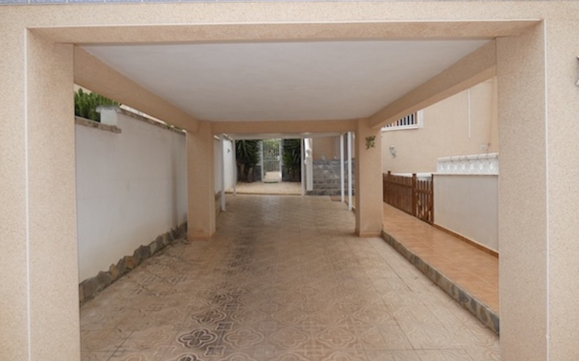 Resale - Villa - La Marina