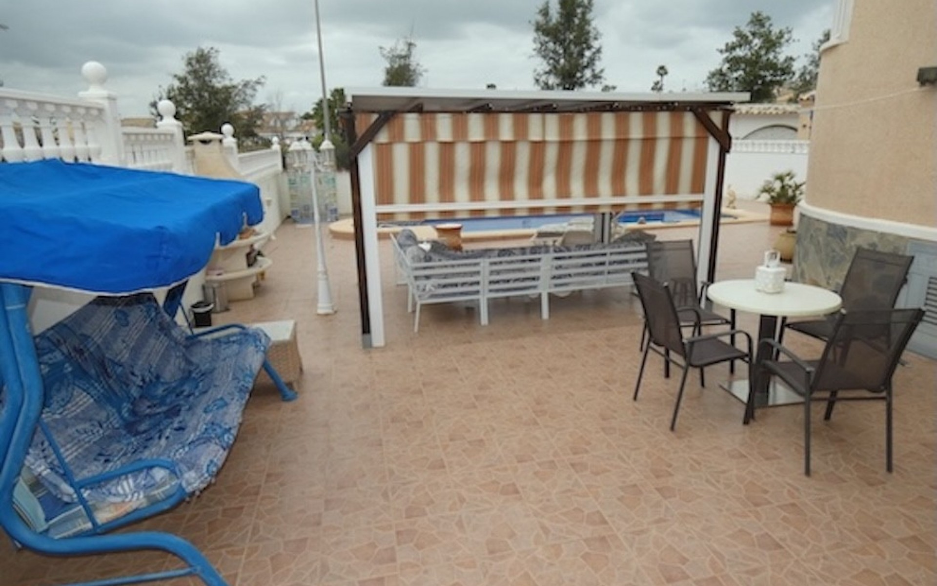 Resale - Villa - La Marina