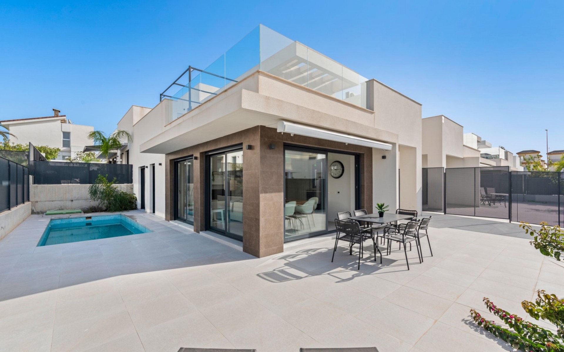 Resale - Villa - La Marina