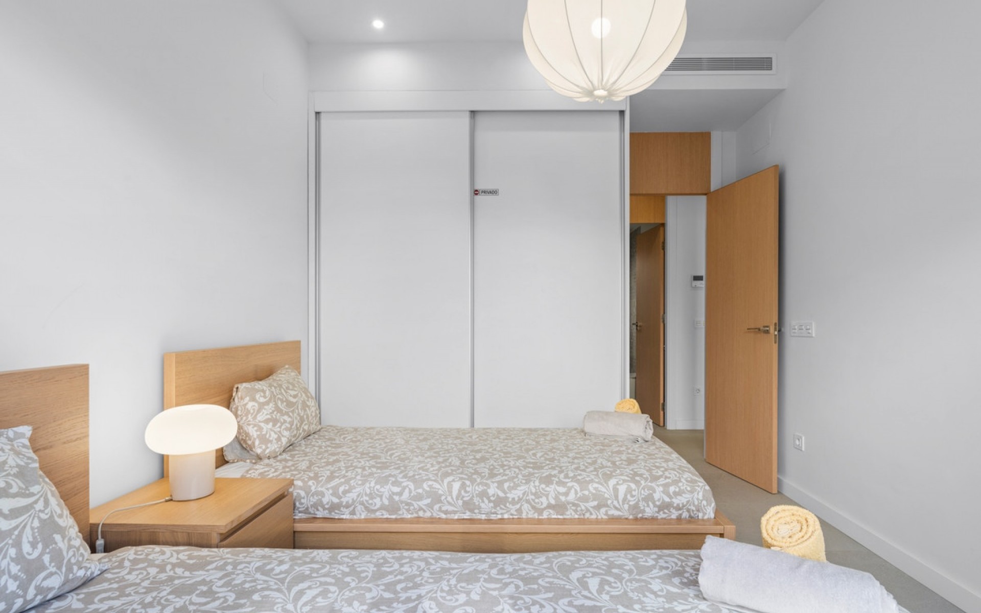 Resale - Villa - La Marina