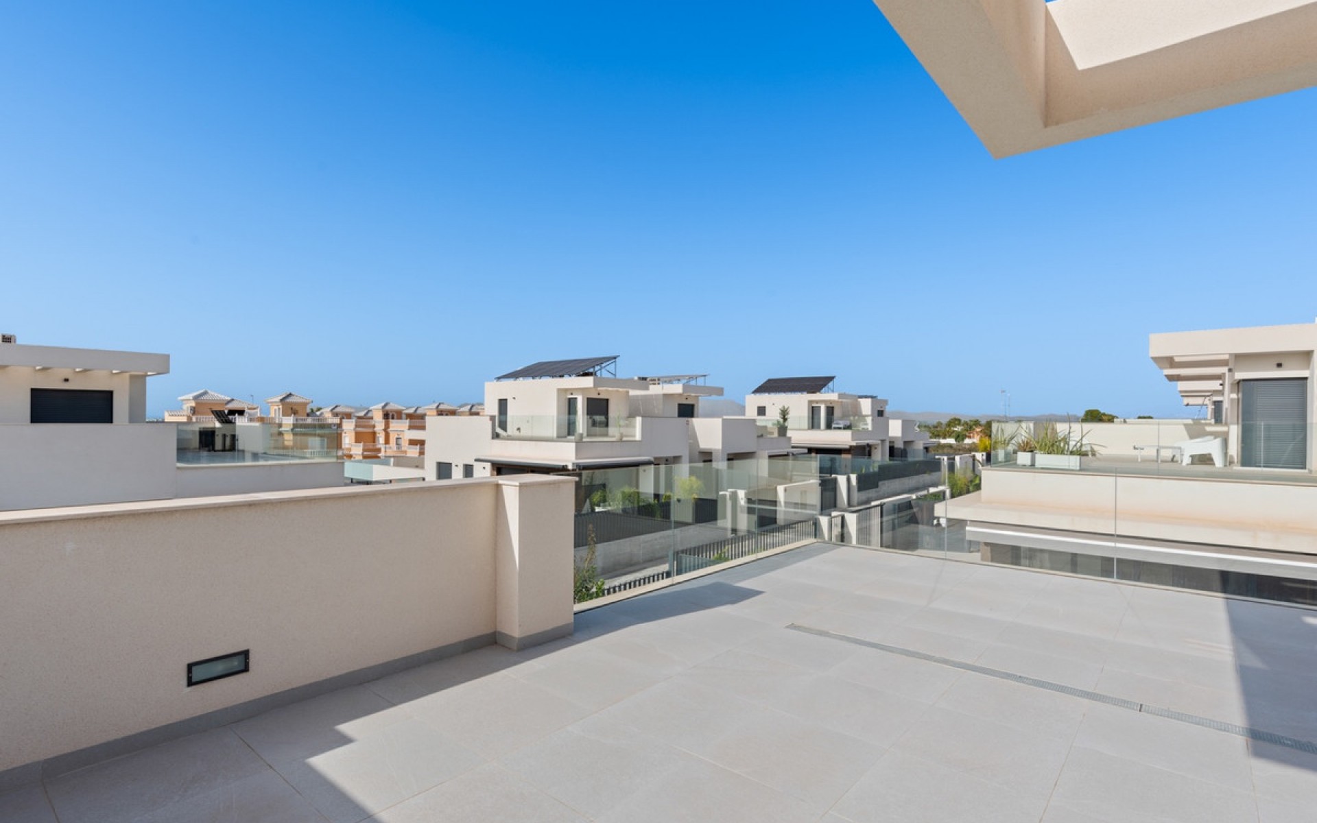 Resale - Villa - La Marina