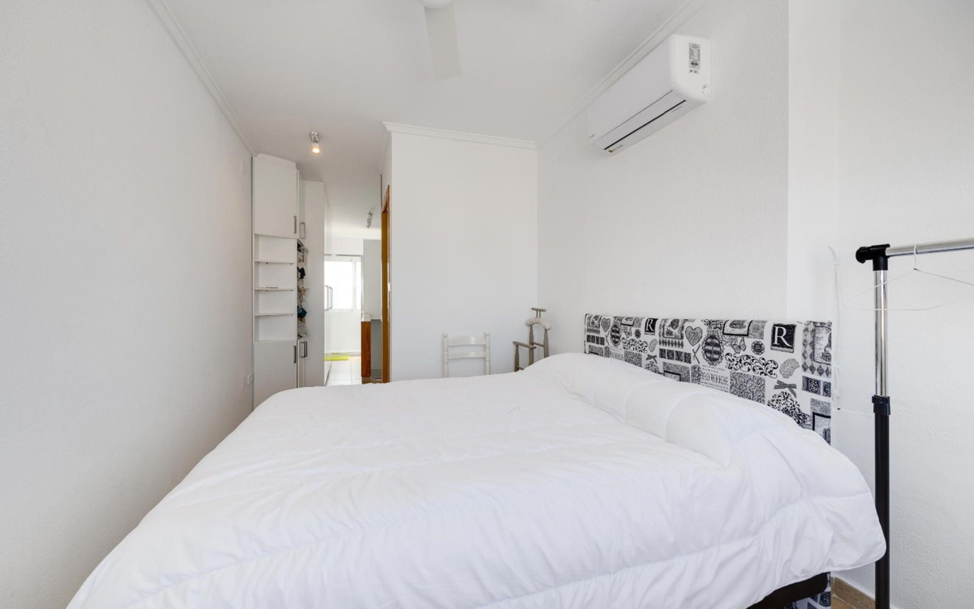 Resale - Villa - La Marina