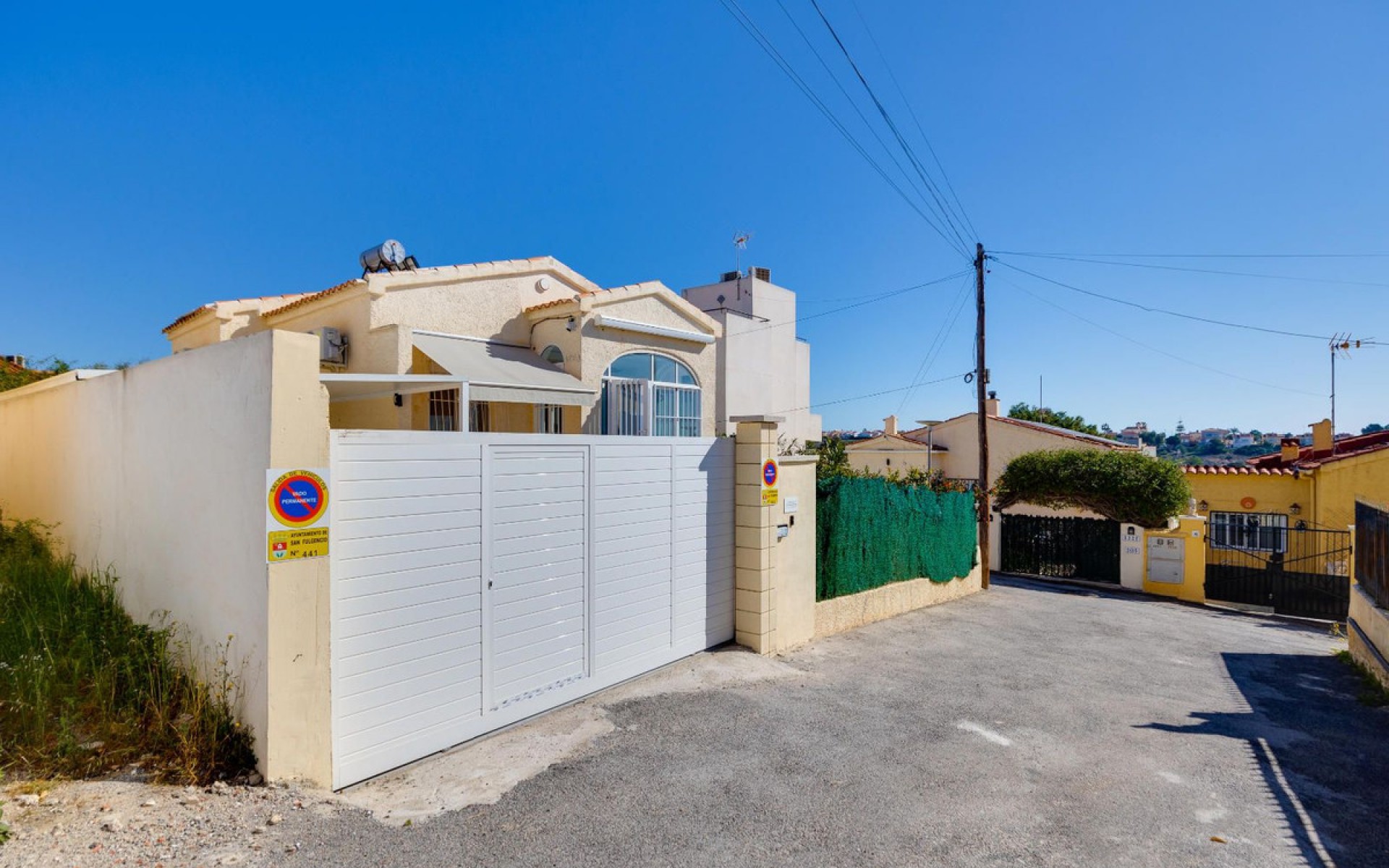Resale - Villa - La Marina