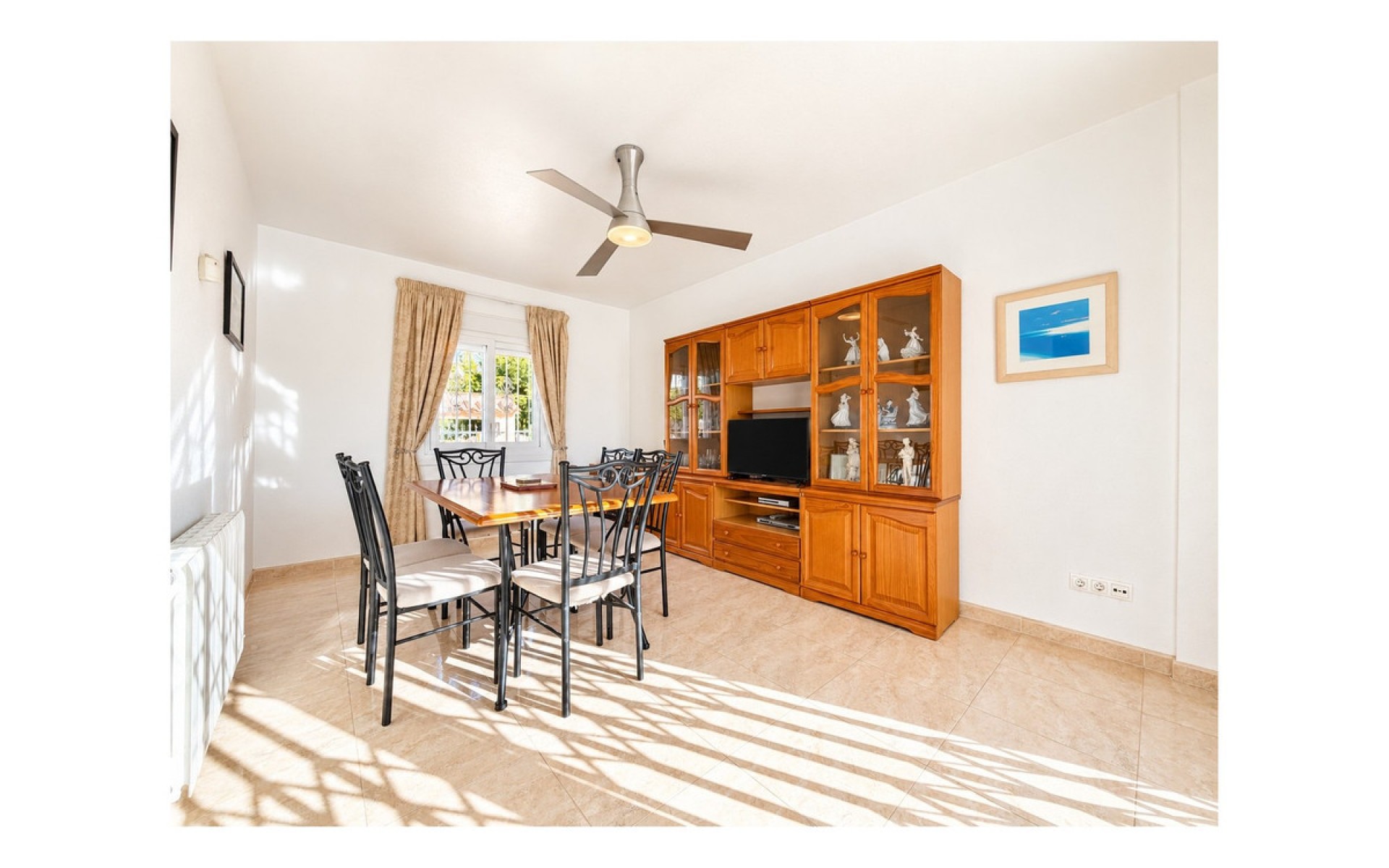 Resale - Villa - La Marina