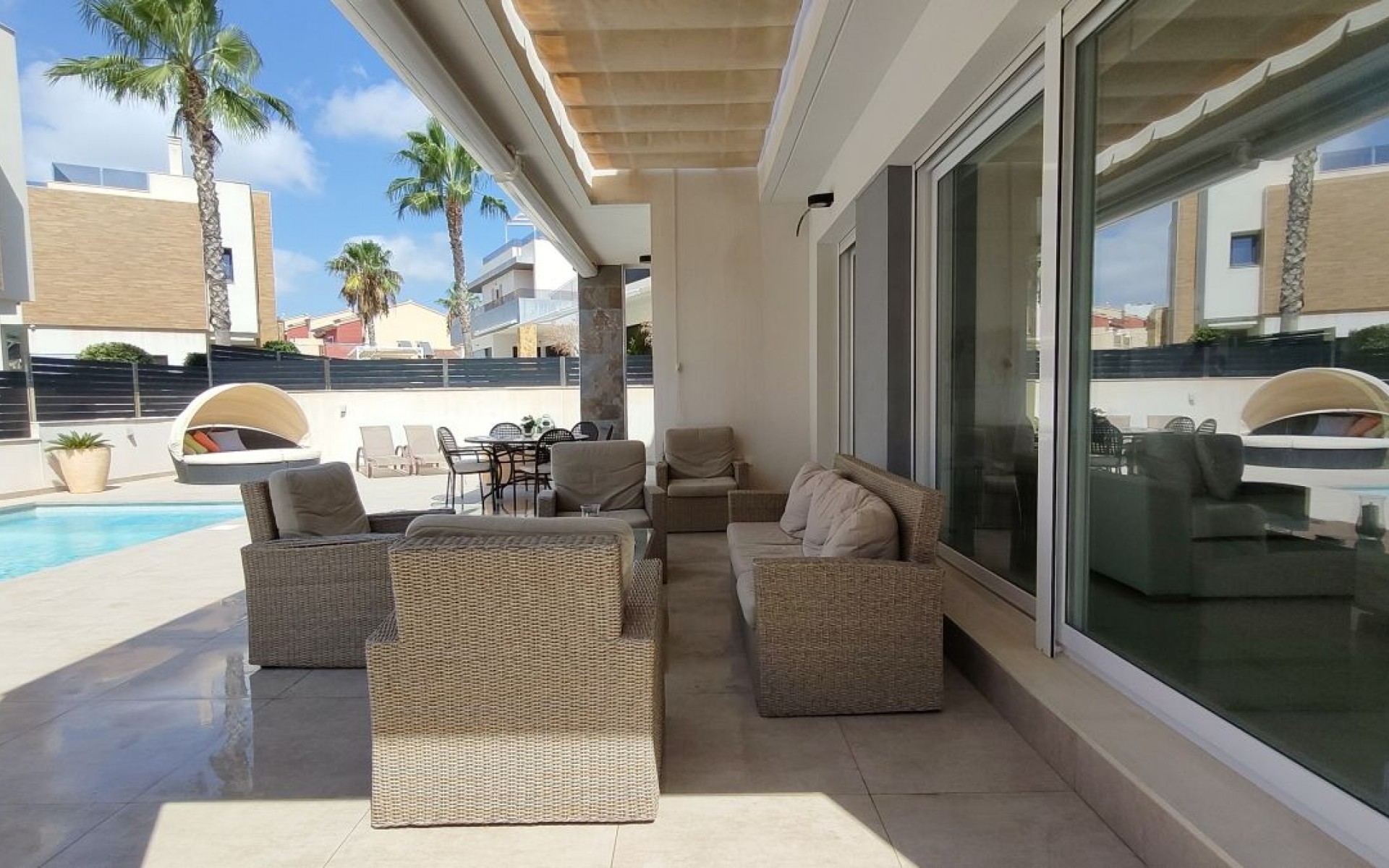 Resale - Villa - La Mata