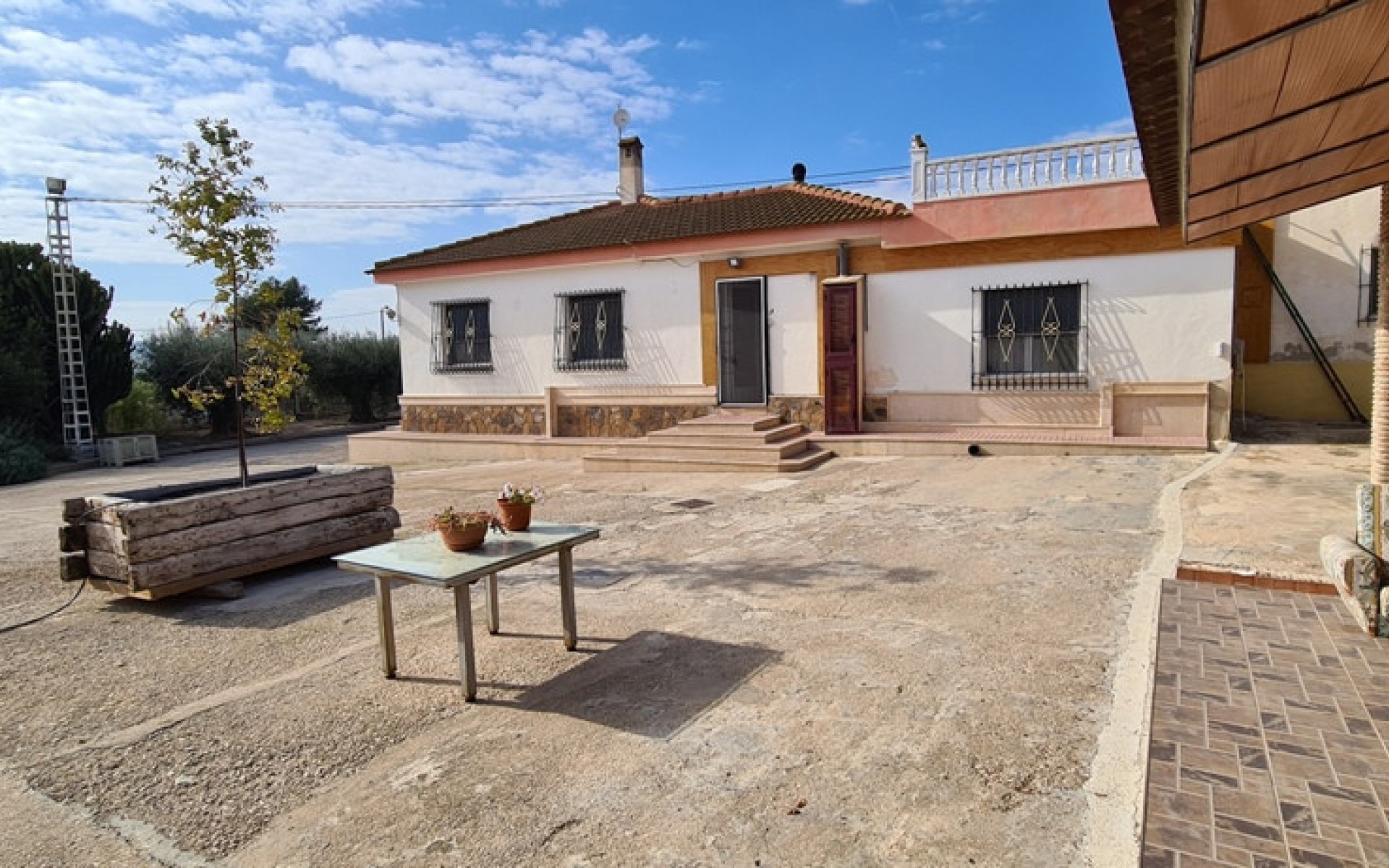 Resale - Villa - La Matanza